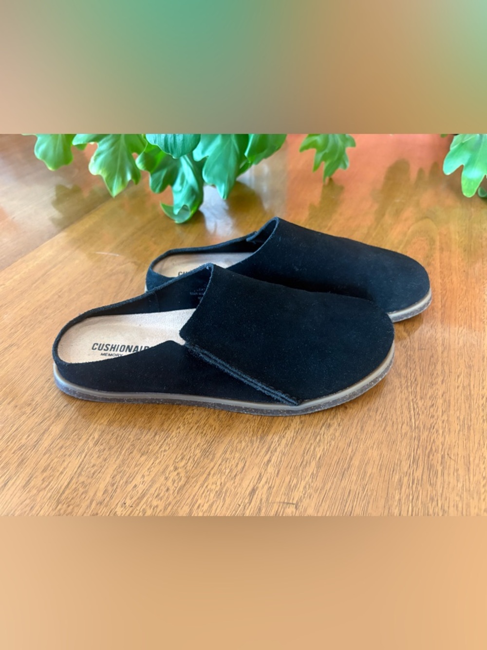 Cushionaire Black Suede Slip-On Mules Women’s “Clay” Size 8 Like New